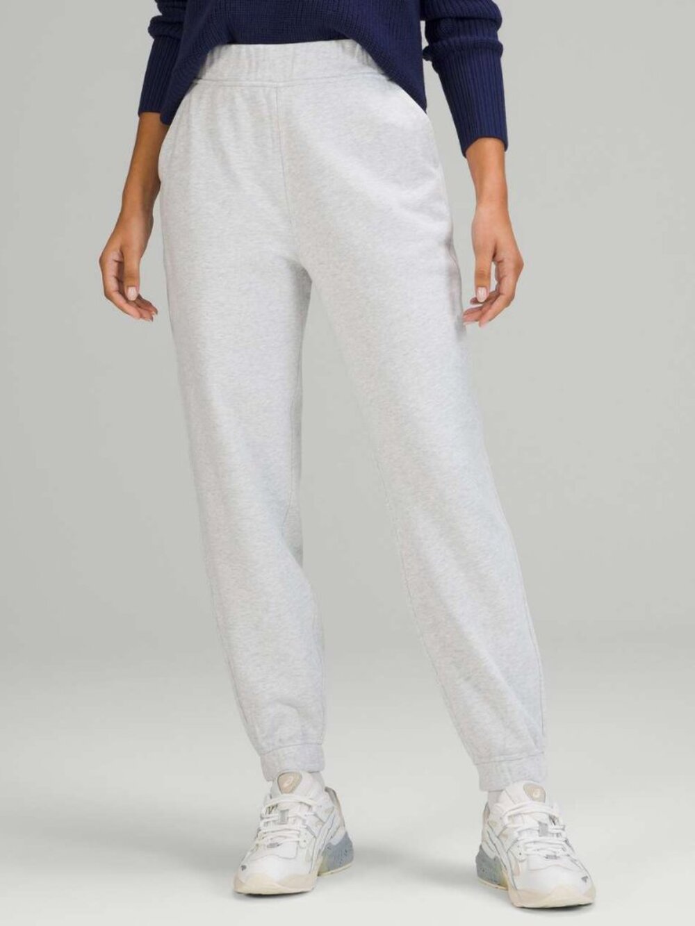 Lululemon Women's Relaxed High-Rise Jogger - Light Grey